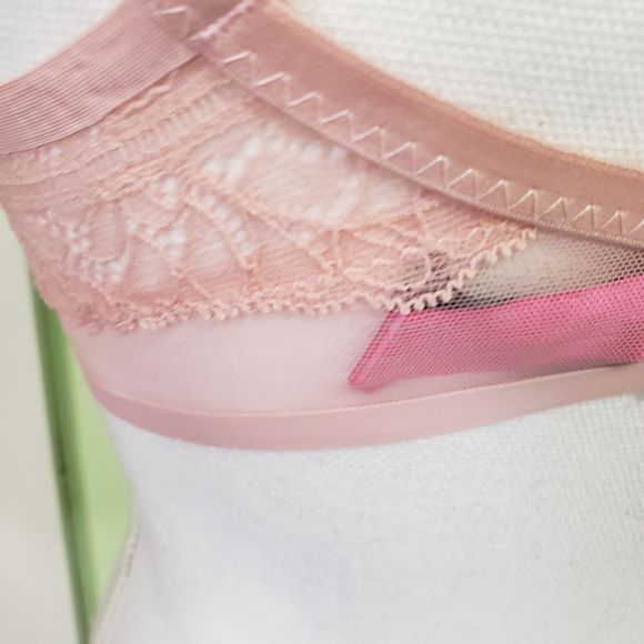 VINCE CAMUTO BEAUTIFUL LACE BRA SZ 34B - Picture 4 of 6